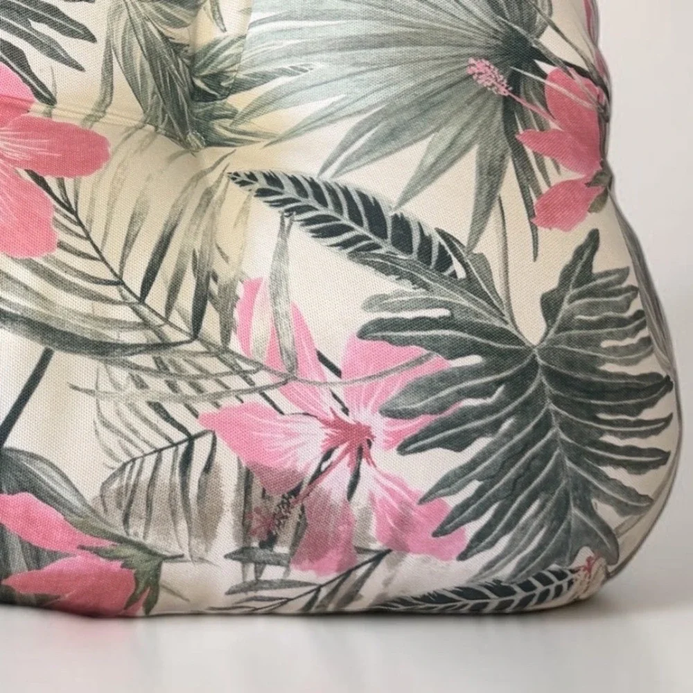 Tommy Bahama Tropical Pink Hibiscus Palm Leaf Tufted Outdoor Seat Cushion 19x19